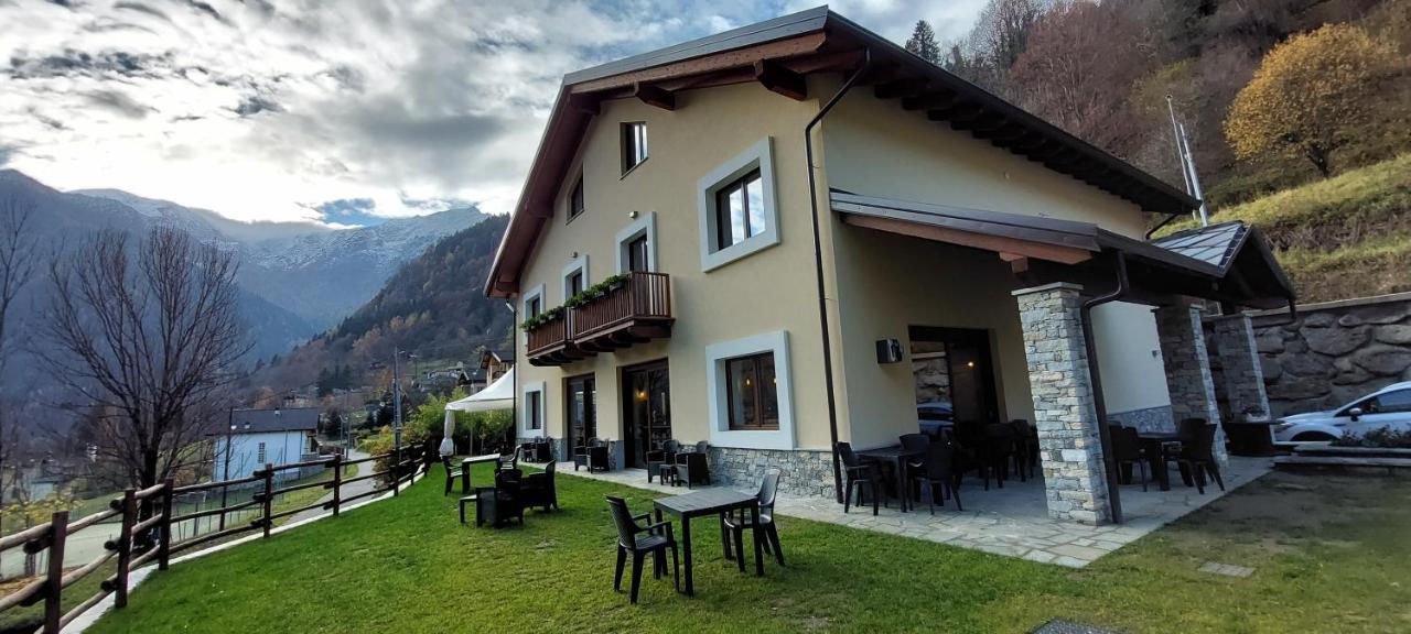 Locanda Della Luna Hotel Ronco Canavese Bagian luar foto