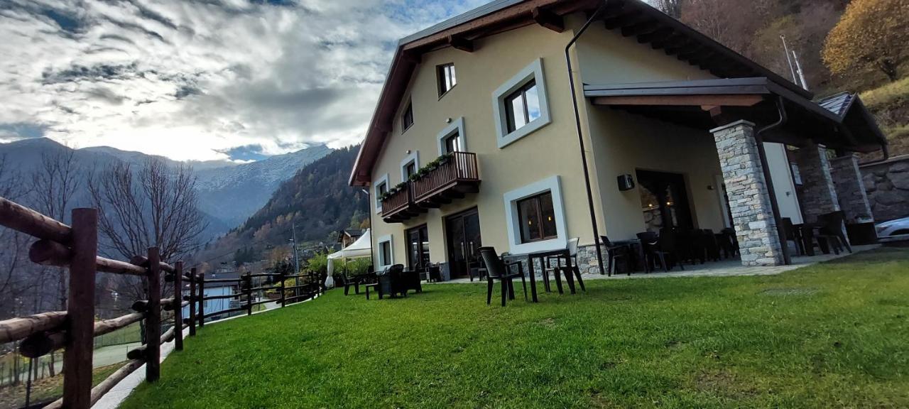 Locanda Della Luna Hotel Ronco Canavese Bagian luar foto