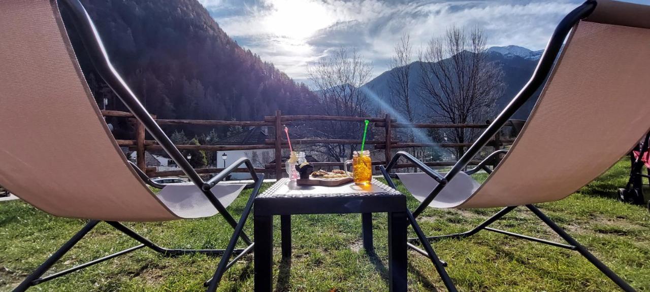 Locanda Della Luna Hotel Ronco Canavese Bagian luar foto