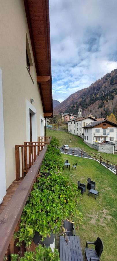 Locanda Della Luna Hotel Ronco Canavese Bagian luar foto